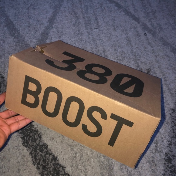 Yeezy Boost 380 - Picture 2 of 6